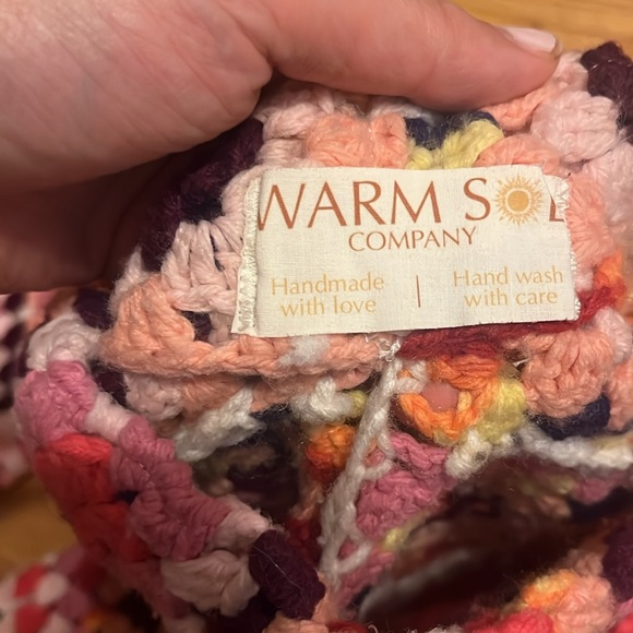 Gorgeous handmade bell sleeve grandma square pullover sweater - Picture 9 of 9